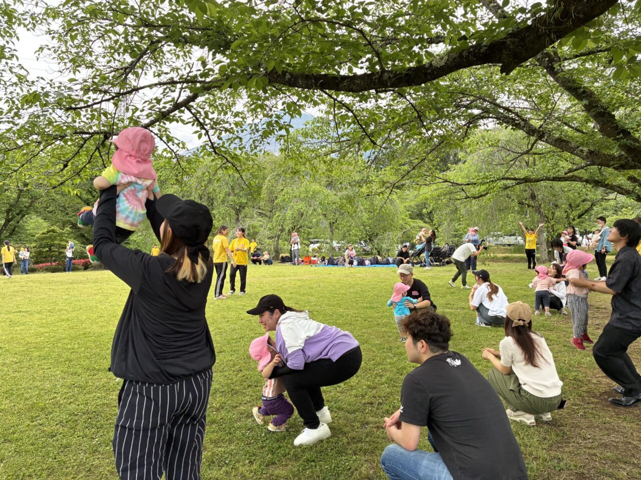 親子園外保育(0〜2歳)